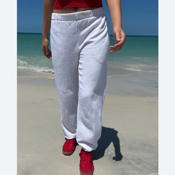 Pants - Brandy Melville Rosa sweatpants one size